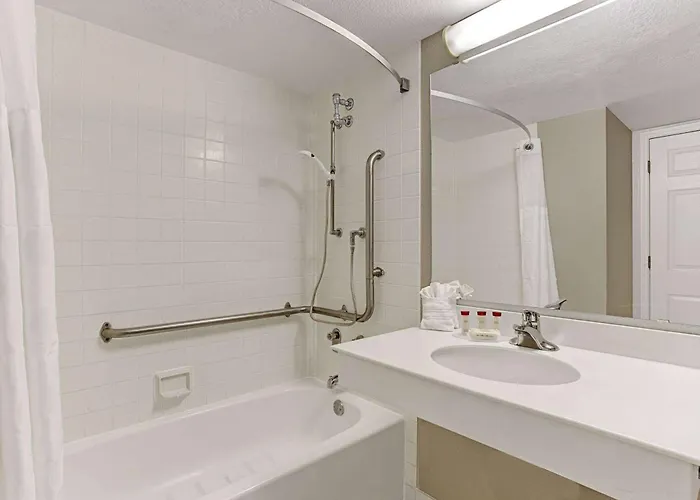 Hotel Days By Wyndham Center Tucson