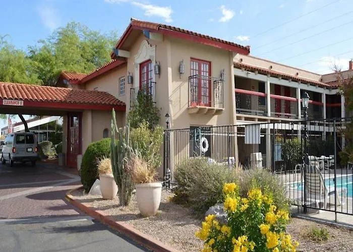Hotel Days By Wyndham Center Tucson