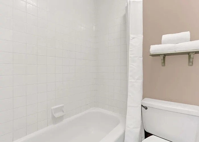 Hotel Days By Wyndham Center Tucson